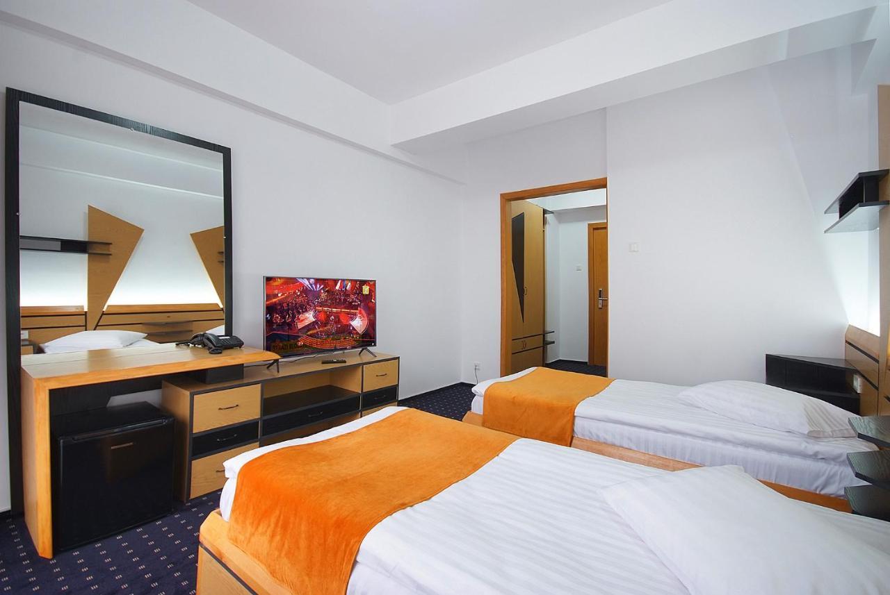 Complex Panoramic Hotel Slănic-Moldova Eksteriør billede