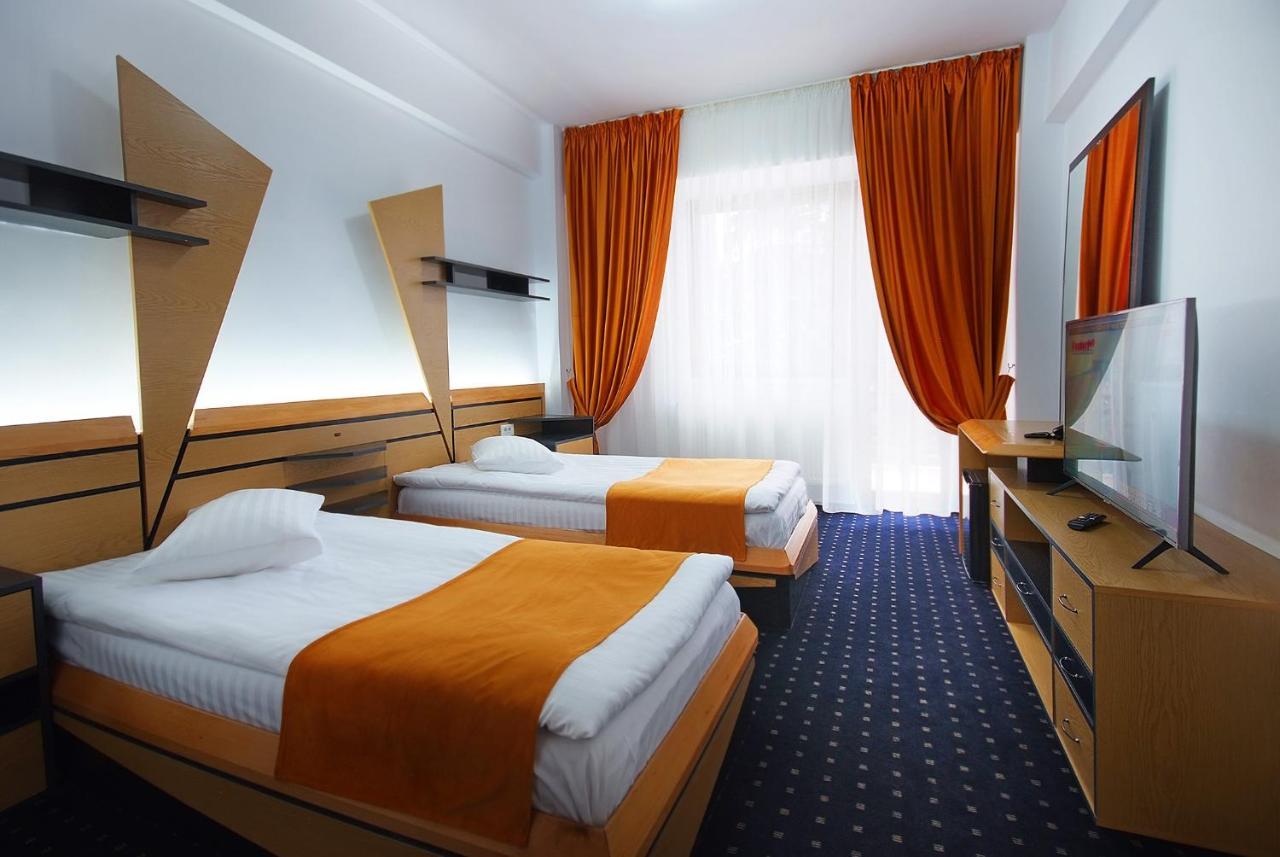 Complex Panoramic Hotel Slănic-Moldova Eksteriør billede